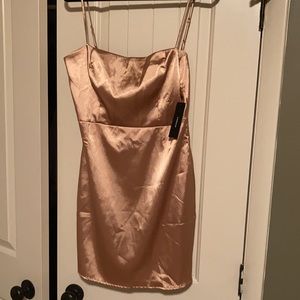 NWT Lulus Gold dress size large